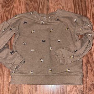 Pull over sweater